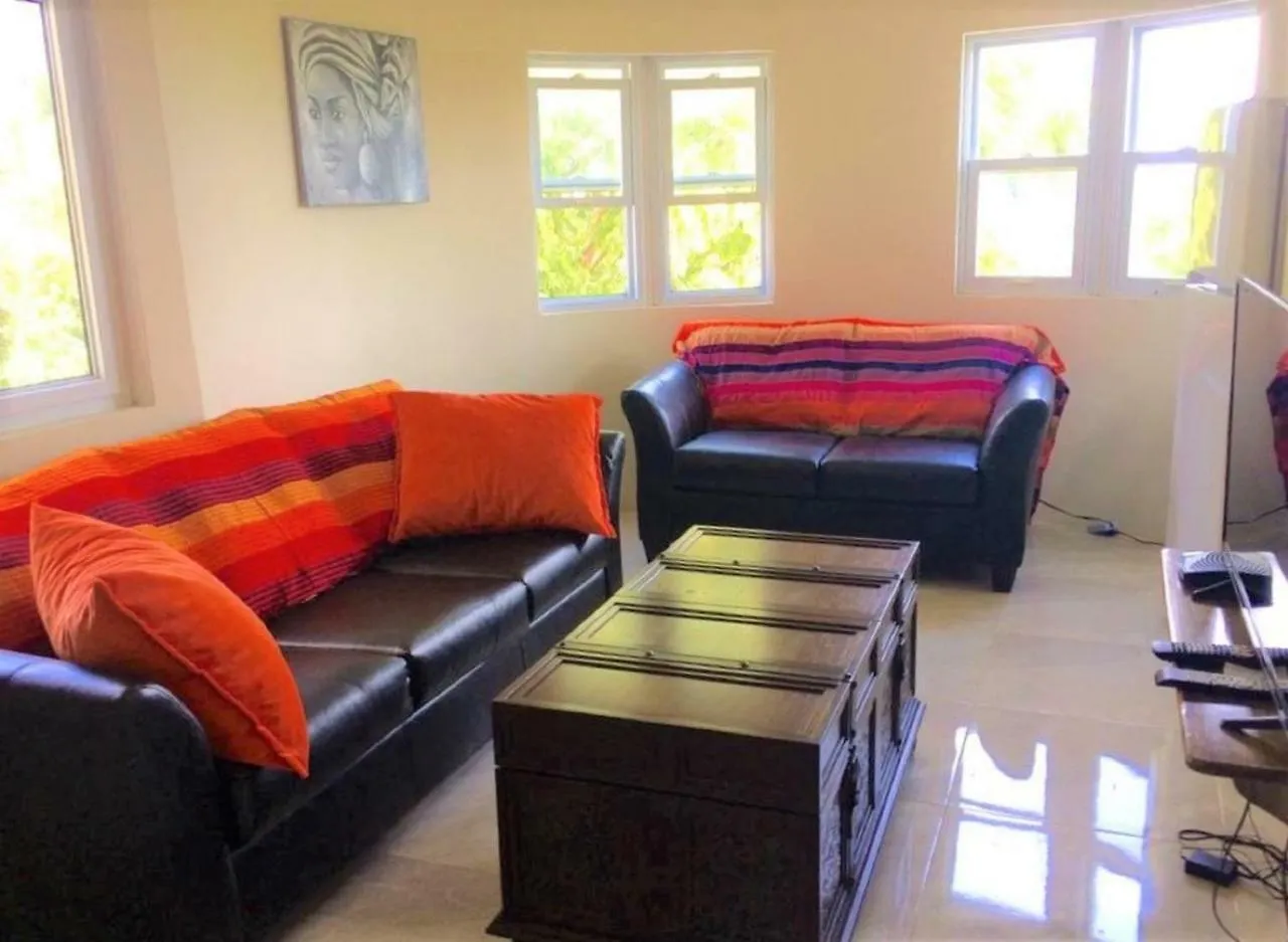 Annie'S White House On The Hill Apartment Negril Jamaica