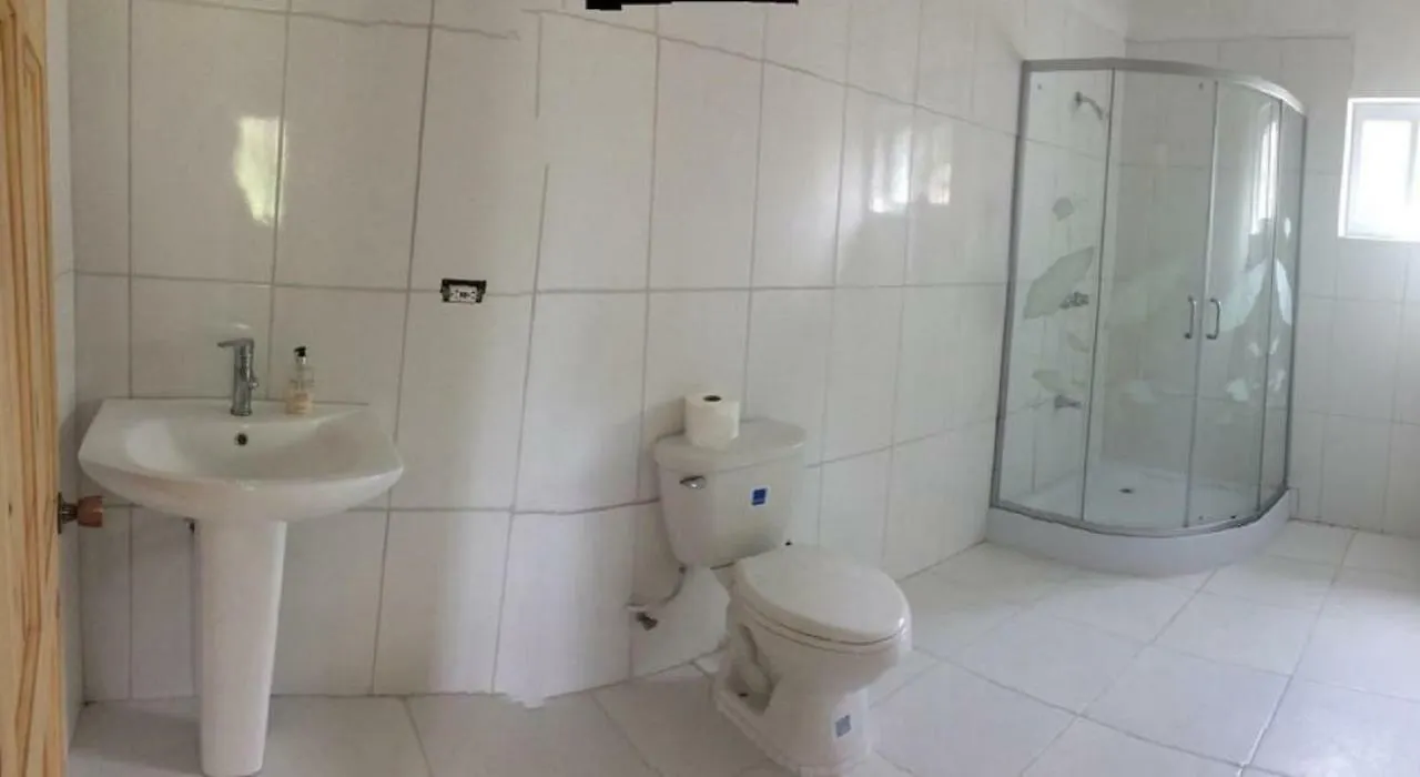 Annie'S White House On The Hill Apartment Negril